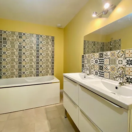 Grande Maison Renovee Avec Jardin, Proche De La Basilique De Brioude, Ideale Pour Randonnees Et Sports Nautiques - Fr-1-582-55 Hétvégi ház