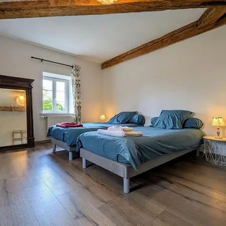Hétvégi ház Grande Maison Renovee Avec Jardin, Proche De La Basilique De Brioude, Ideale Pour Randonnees Et Sports Nautiques - Fr-1-582-55